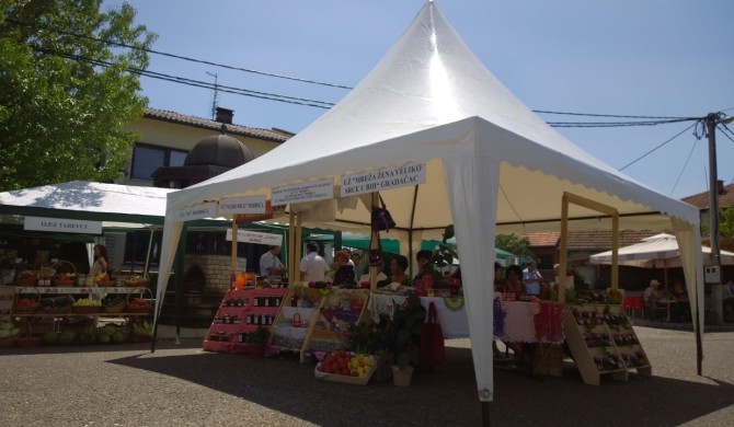 Uspješan VI sajam ruralne privrede, turizma i kulturnog stvaralaštva u Tarevcima Uspješan VI sajam ruralne privrede, turizma i kulturnog stvaralaštva u Tarevcima
